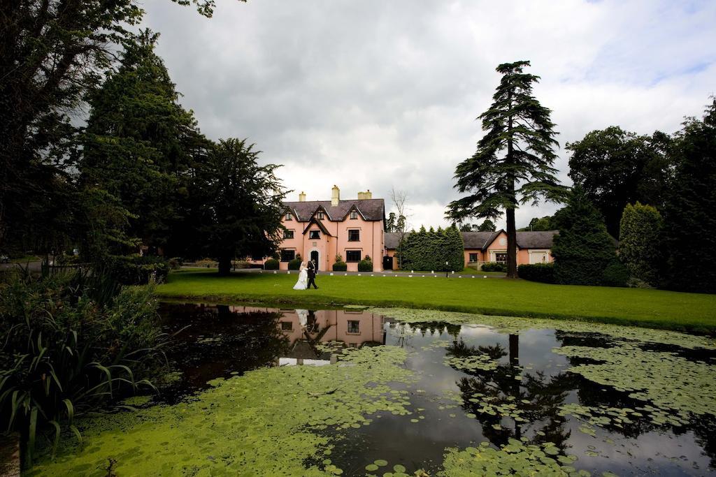 Cwrt Bleddyn Hotel & Spa Usk Exteriör bild