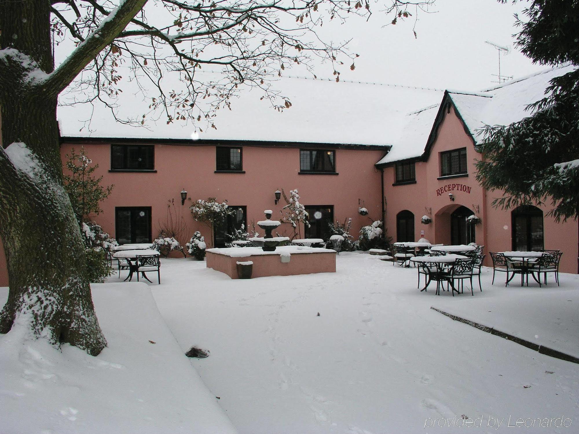 Cwrt Bleddyn Hotel & Spa Usk Exteriör bild